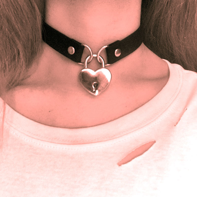 Gothic Heart Chain Choker Collar bdsm leather choker Bondage