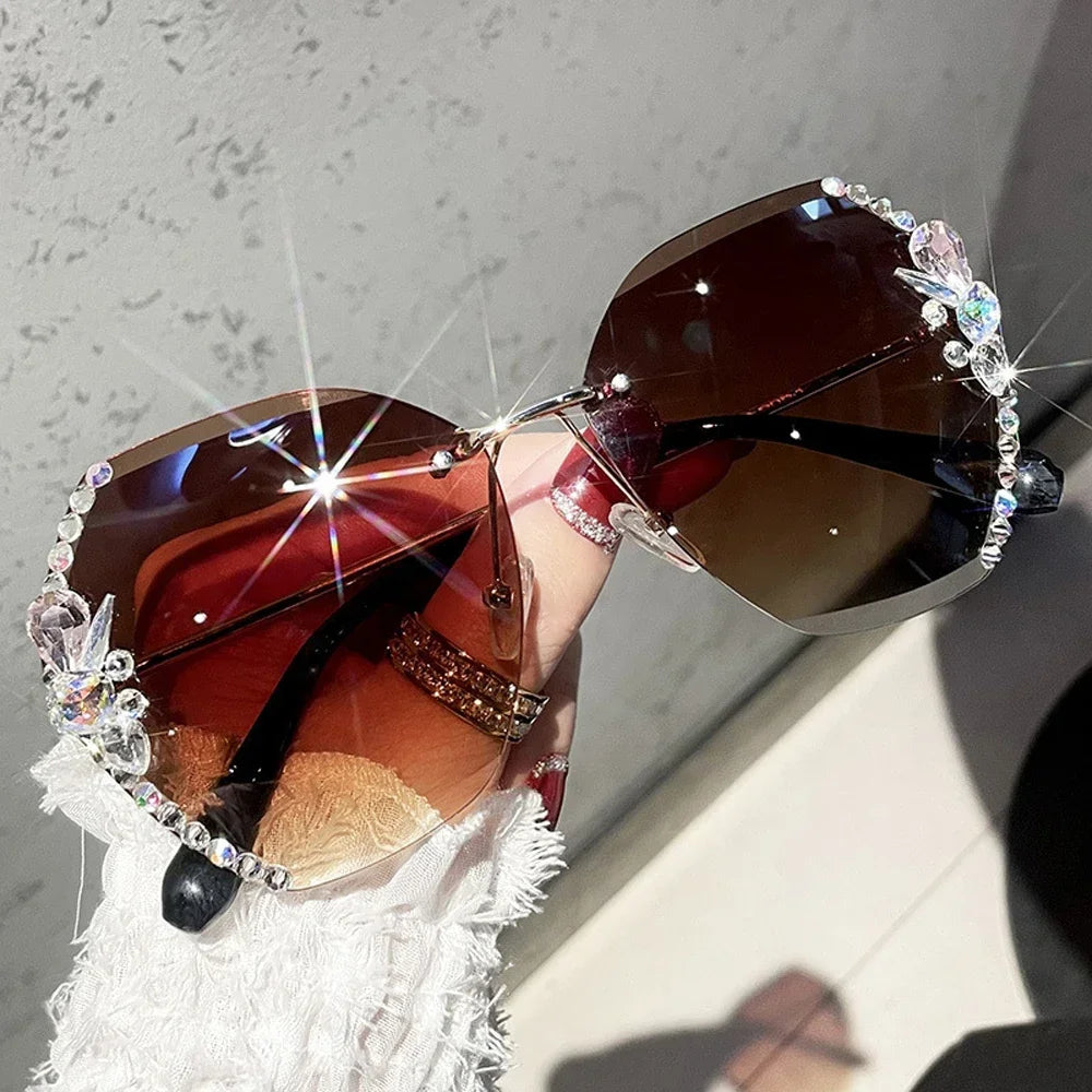 2025 Vintage Rimless Rhinestone Sunglasses for Men and Women - Fashionable Gradient Lens Shades